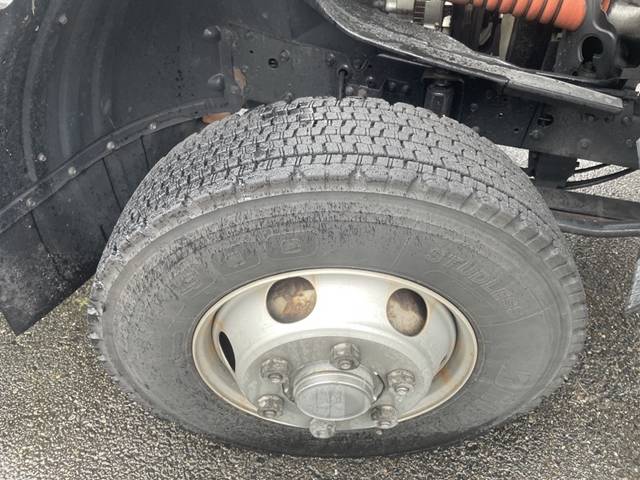 三菱ふそうファイターアルミブロック中型（4t）[写真08]