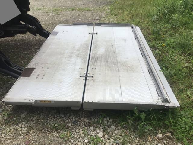 日野レンジャー冷凍車（冷蔵車）中型（4t）[写真15]