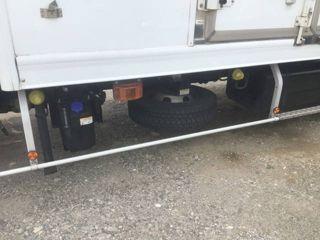 日野レンジャー冷凍車（冷蔵車）中型（4t）[写真18]