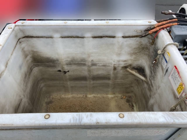 いすゞエルフ高所作業車小型（2t・3t）[写真11]