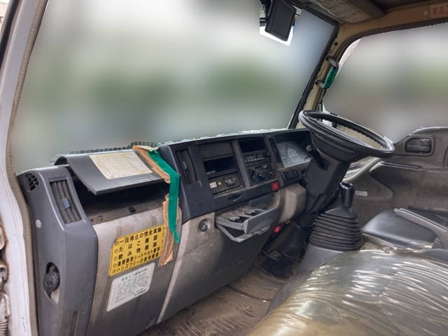 いすゞエルフ高所作業車小型（2t・3t）[写真32]