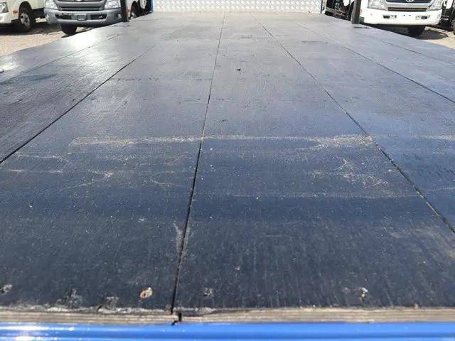 三菱ふそうキャンターアルミブロック小型（2t・3t）[写真12]