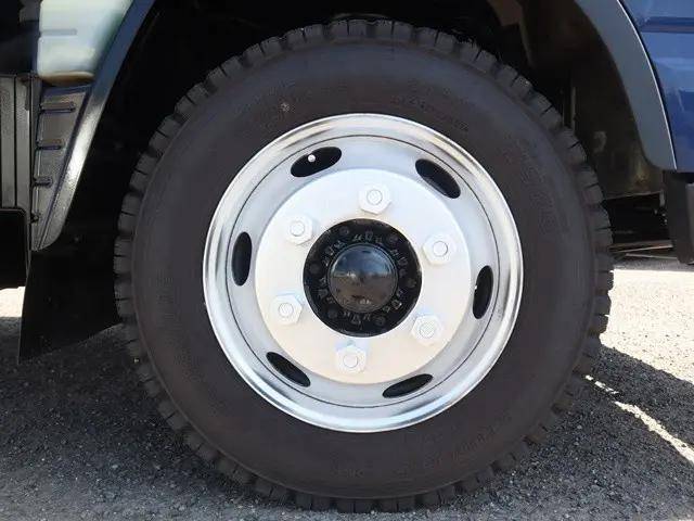 三菱ふそうキャンターアルミブロック小型（2t・3t）[写真18]