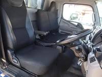 三菱ふそうキャンターアルミブロック小型（2t・3t）[写真30]