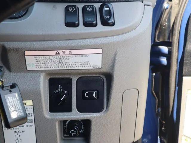 三菱ふそうキャンターアルミブロック小型（2t・3t）[写真37]