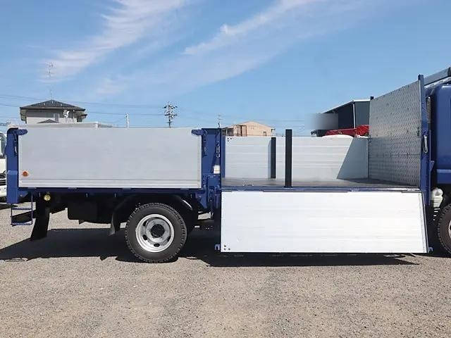 三菱ふそうキャンターアルミブロック小型（2t・3t）[写真08]