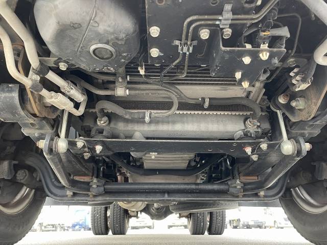 三菱ふそうアトラス幌ウイング小型（2t・3t）[写真18]