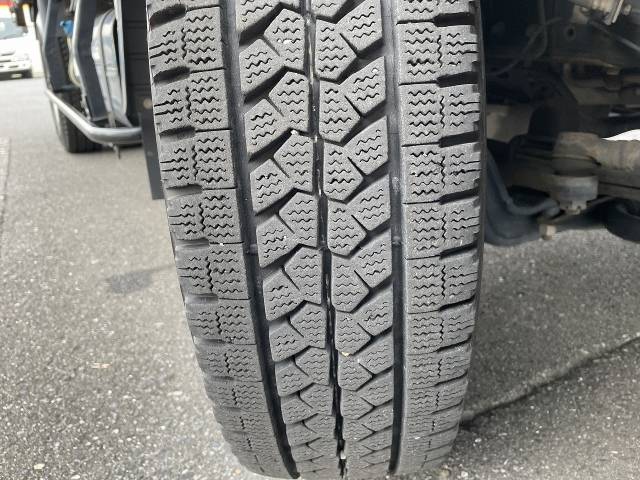 三菱ふそうアトラス幌ウイング小型（2t・3t）[写真24]