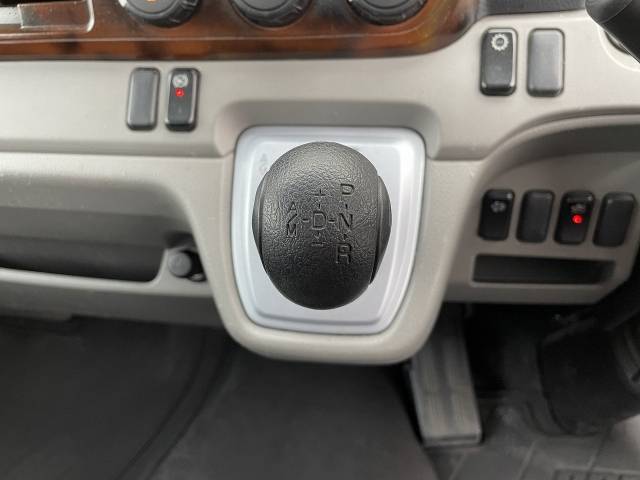 三菱ふそうアトラス幌ウイング小型（2t・3t）[写真32]