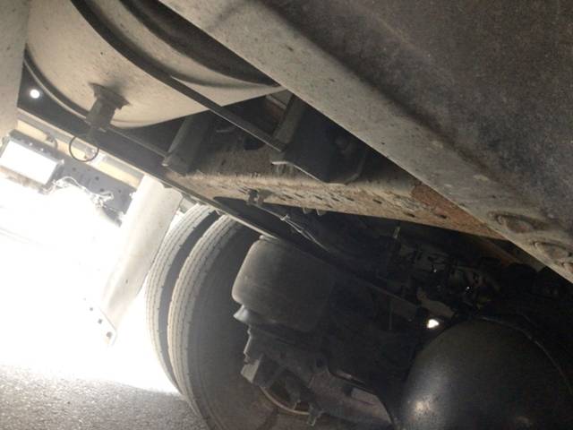 いすゞフォワードアルミウイング中型（4t）[写真21]