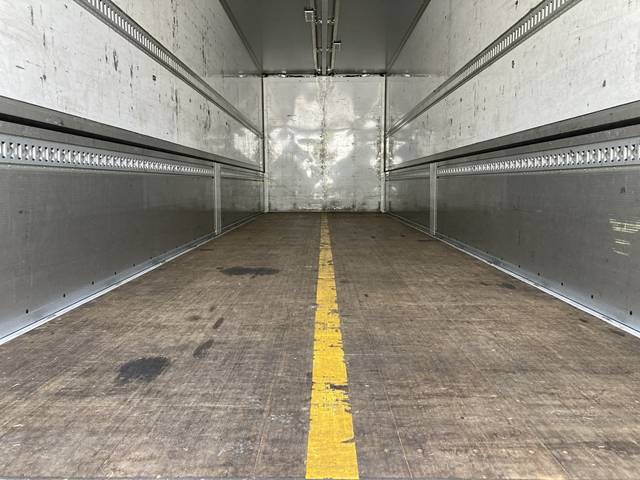 三菱ふそうスーパーグレートアルミウイング大型（10t）[写真15]