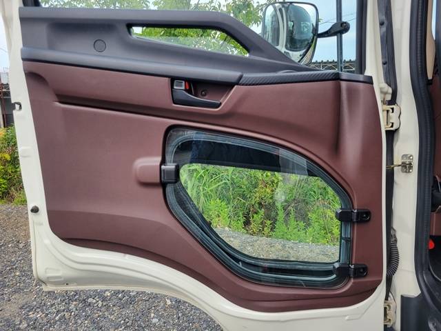 日野レンジャークレーン4段中型（4t）[写真30]