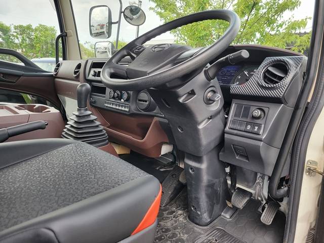 日野レンジャークレーン4段中型（4t）[写真35]