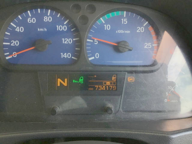 UDトラックスクオンセルフクレーン4段大型（10t）[写真25]