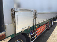 UDトラックスクオンセルフクレーン4段大型（10t）[写真08]