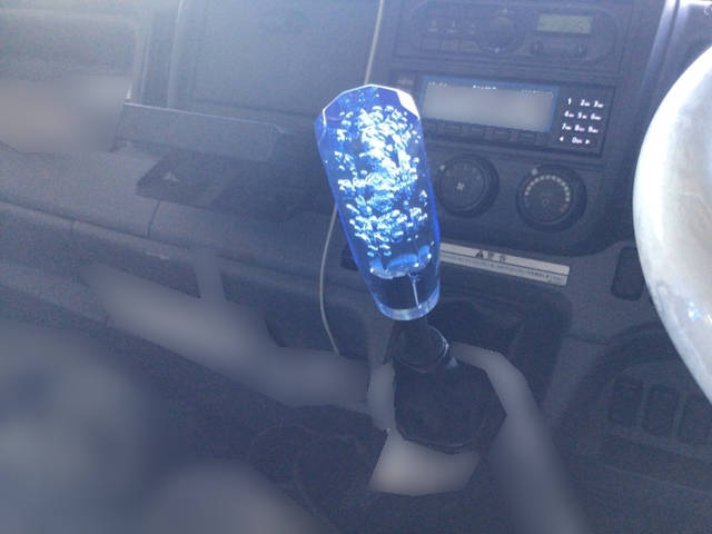 三菱ふそうキャンター平ボディ小型（2t・3t）[写真16]