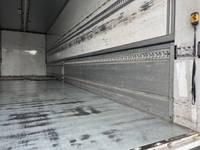 三菱ふそうスーパーグレートパネルウイング大型（10t）[写真13]