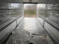 三菱ふそうスーパーグレートパネルウイング大型（10t）[写真17]