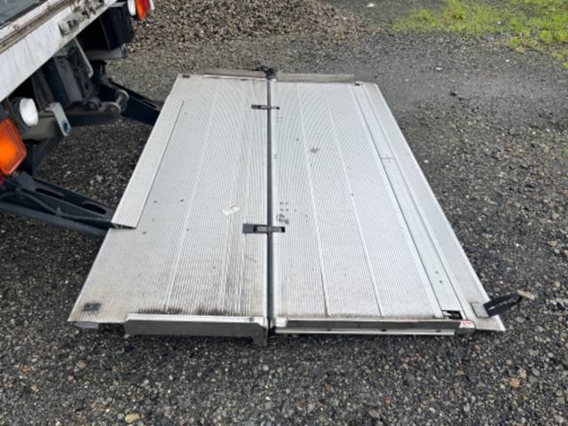 三菱ふそうスーパーグレートパネルウイング大型（10t）[写真22]