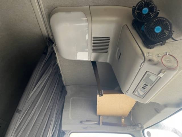 三菱ふそうスーパーグレートパネルウイング大型（10t）[写真31]