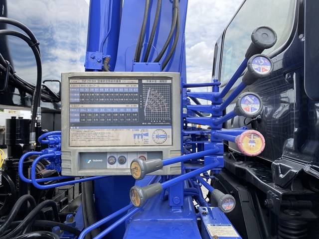 日野レンジャーセーフティクレーン4段増トン（6t・8t）[写真16]