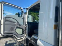 いすゞフォワードアルミウイング中型（4t）[写真26]