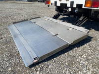 いすゞフォワードアルミウイング中型（4t）[写真29]