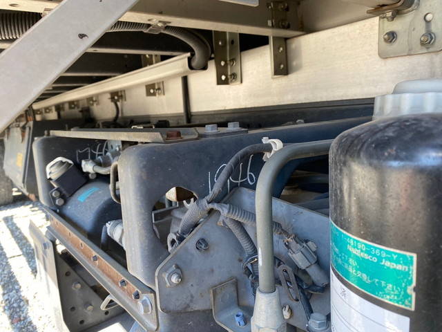 いすゞフォワードアルミウイング中型（4t）[写真33]