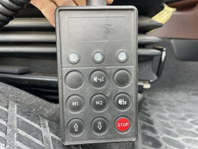 日野プロフィアアルミウイング大型（10t）[写真30]