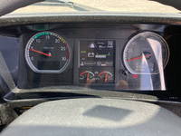 いすゞギガアルミウイング大型（10t）[写真11]