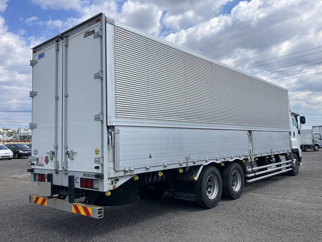 いすゞギガアルミウイング大型（10t）[写真02]