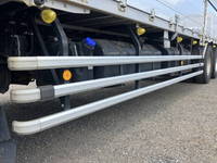 いすゞギガアルミウイング大型（10t）[写真23]