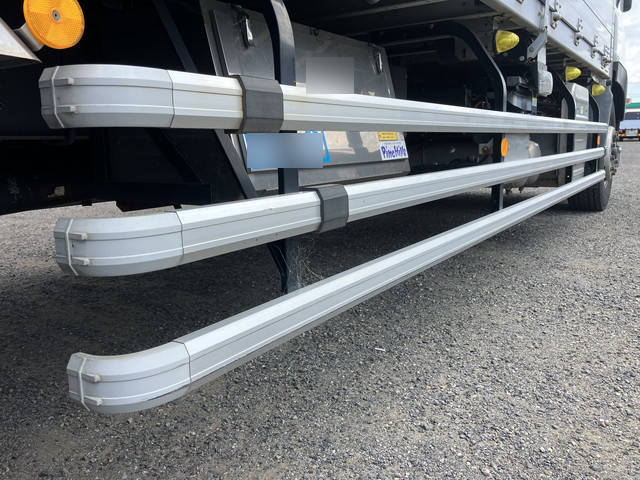 いすゞギガアルミウイング大型（10t）[写真27]