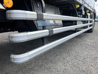 いすゞギガアルミウイング大型（10t）[写真27]