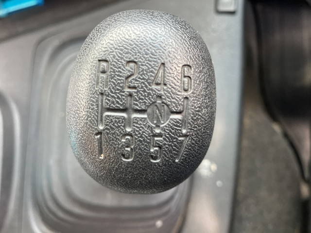 いすゞギガアルミウイング大型（10t）[写真39]