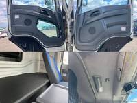 いすゞギガアルミウイング大型（10t）[写真06]