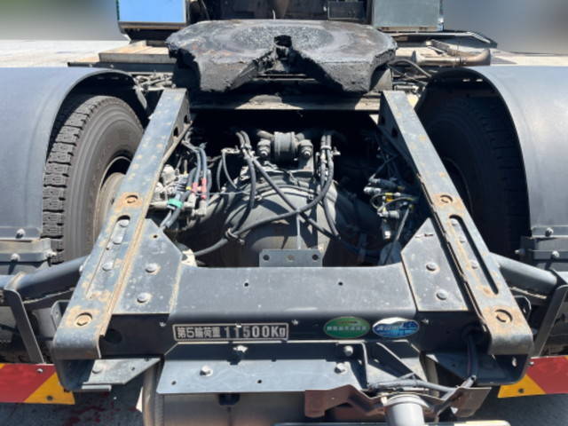 いすゞギガトレーラーヘッド（トラクターヘッド）大型（10t）[写真10]