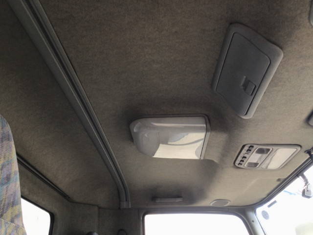 三菱ふそうファイターアルミウイング中型（4t）[写真27]