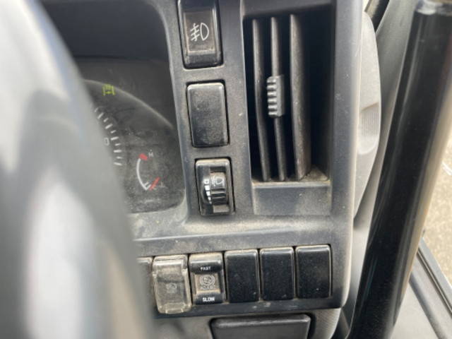 いすゞエルフダンプ小型（2t・3t）[写真25]