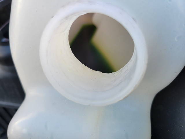 三菱ふそうキャンタークレーン4段小型（2t・3t）[写真28]