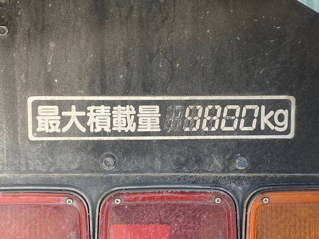 UDトラックスクオンダンプ大型（10t）[写真15]