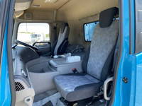 UDトラックスクオンダンプ大型（10t）[写真28]