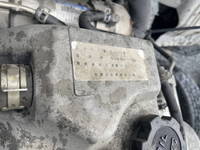 UDトラックスコンドル平ボディ中型（4t）[写真23]