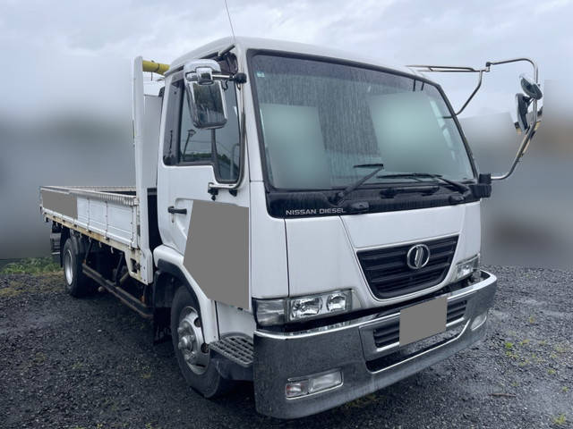 UDトラックスコンドル平ボディ中型（4t）[写真03]