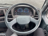 UDトラックスコンドル平ボディ中型（4t）[写真31]