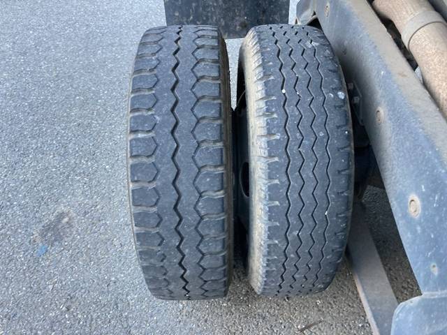 三菱ふそうキャンターダンプ小型（2t・3t）[写真17]