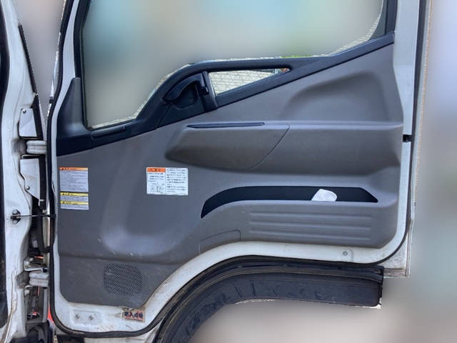 三菱ふそうキャンターダンプ小型（2t・3t）[写真24]