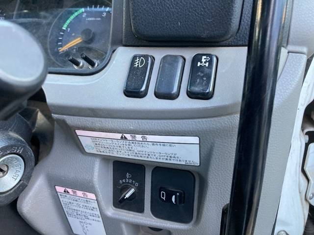 三菱ふそうキャンターダンプ小型（2t・3t）[写真36]