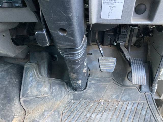 三菱ふそうキャンターダンプ小型（2t・3t）[写真38]