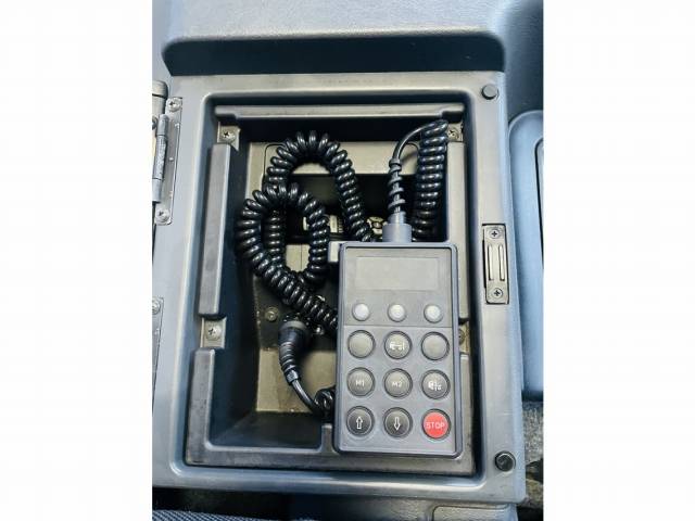 三菱ふそうスーパーグレートセルフローダー大型（10t）[写真35]